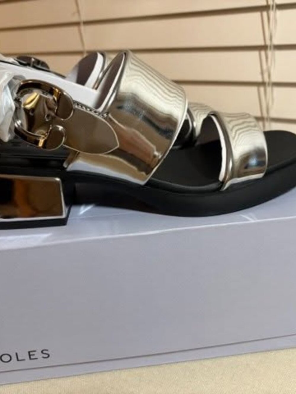 NEW IN BOX! WOMENS 7 / AEROSOLES DOVE SANDAL - Picture 2 of 6